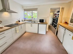 Photo 18- click for photo gallery